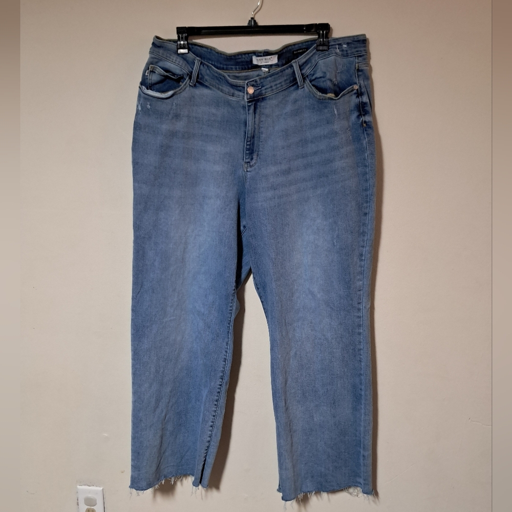 Judy Blue Straight Fit Hi Rise Raw Hem Jeans Sz. 24W